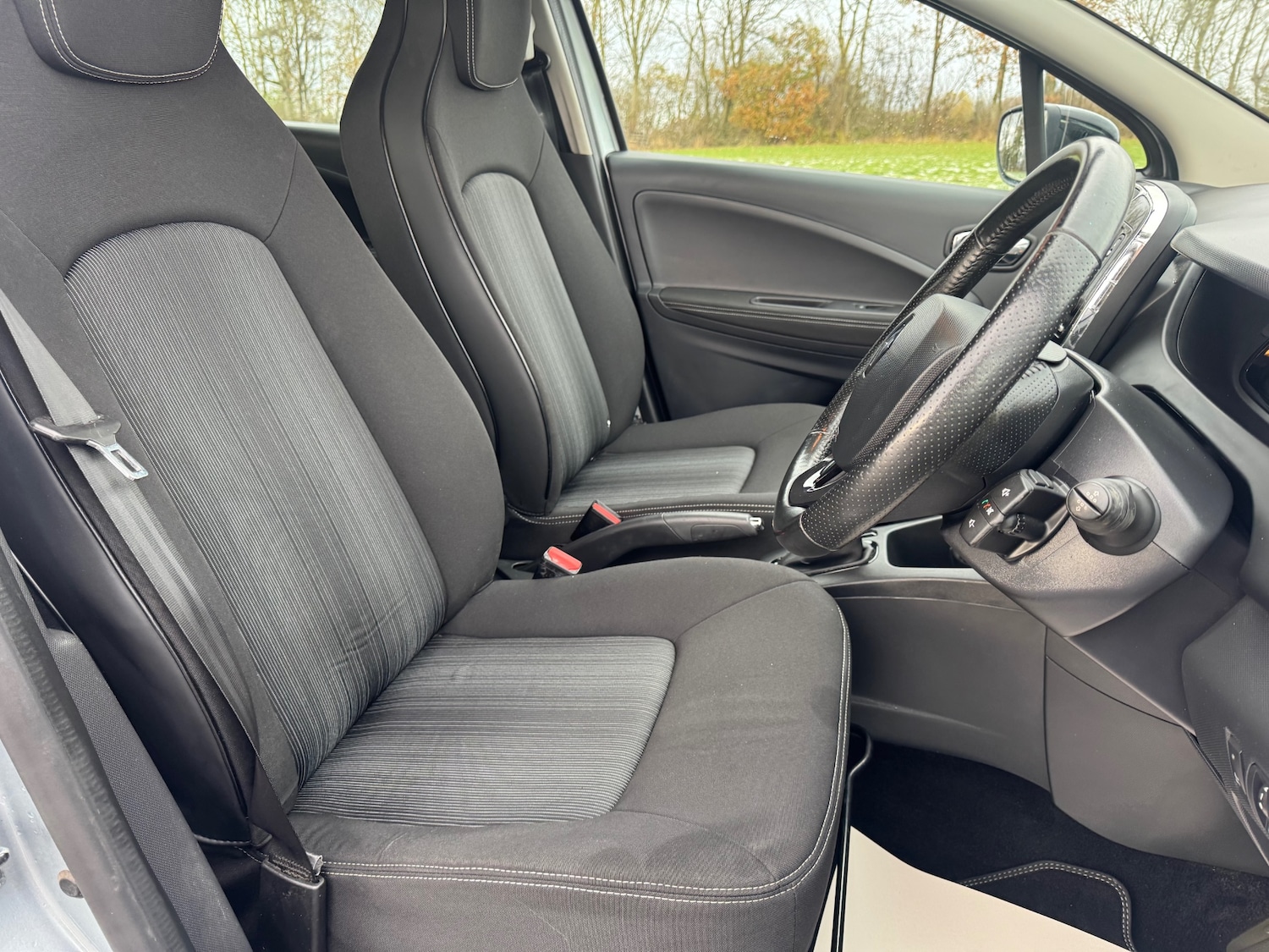 Used Renault Zoe 2019 for sale - 76650332: Photo 15