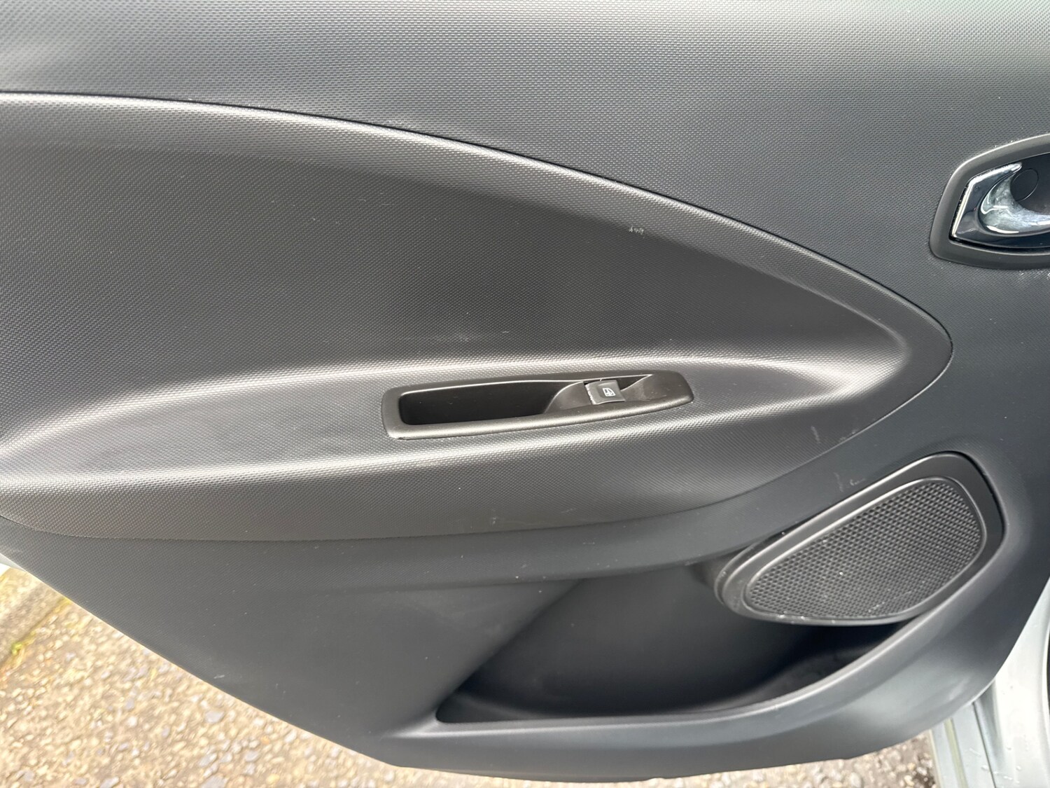 Used Renault Zoe 2019 for sale - 76650332: Photo 18