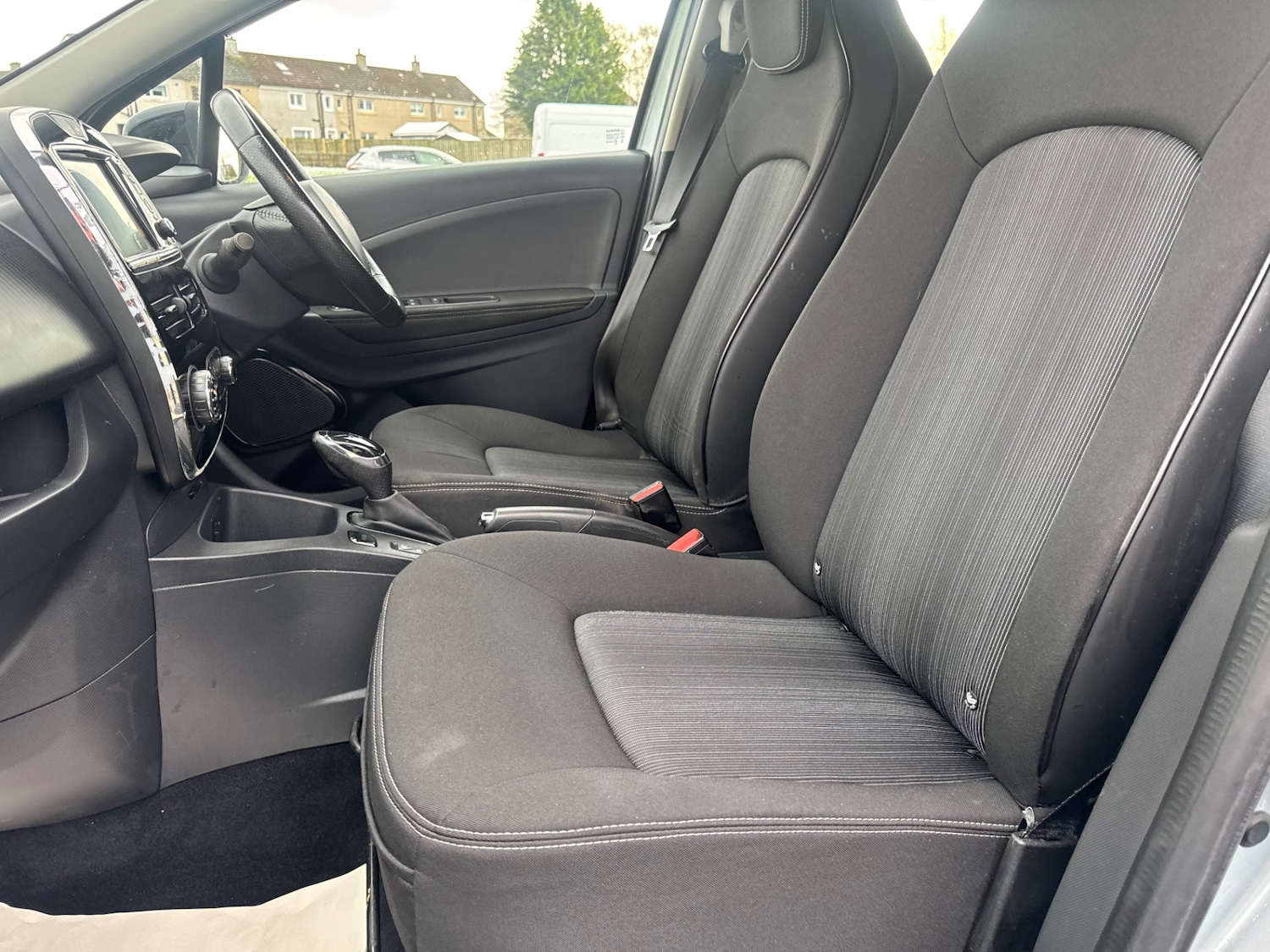 Used Renault Zoe 2019 for sale - 76650332: Photo 21