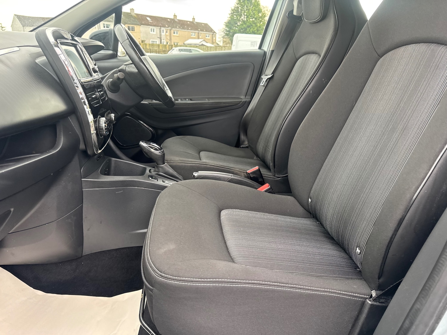 Used Renault Zoe 2019 for sale - 76650332: Photo 22