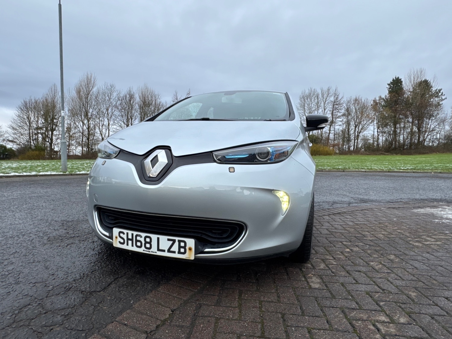 Used Renault Zoe 2019 for sale - 76650332: Photo 6