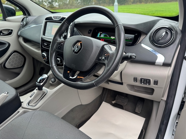Used Renault Zoe 2016 for sale - 76275978: Photo 13