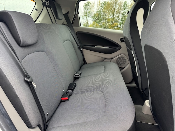Used Renault Zoe 2016 for sale - 76275978: Photo 14