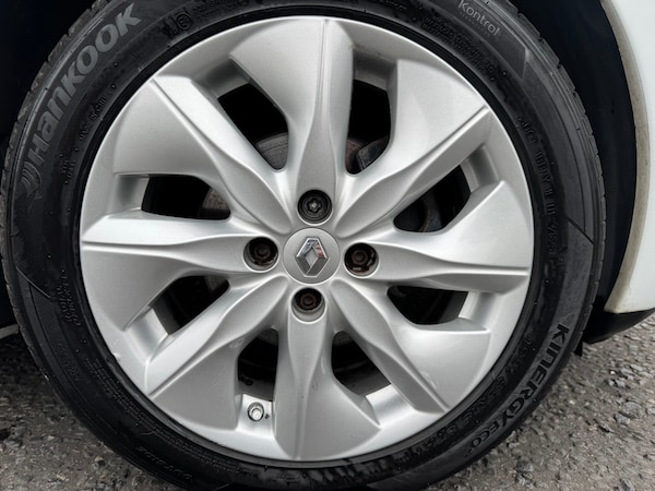 Used Renault Zoe 2016 for sale - 76275978: Photo 30