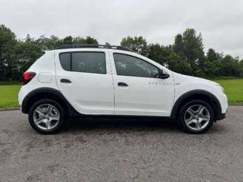Used Dacia Sandero Stepway 2017 for sale - 74970083: Photo