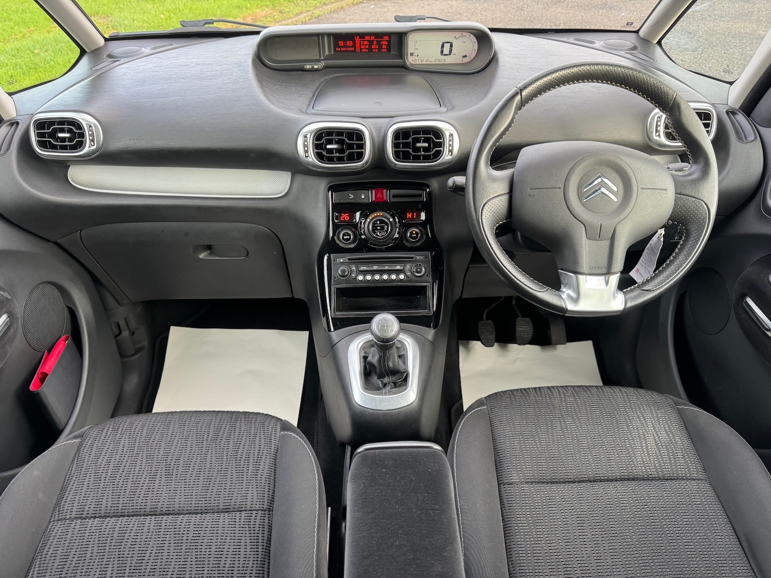 Used Citroen C3 Picasso 2011 for sale - 76466334: Photo 10