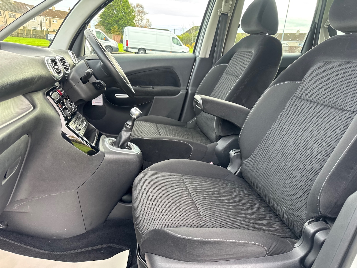 Used Citroen C3 Picasso 2011 for sale - 76466334: Photo 15