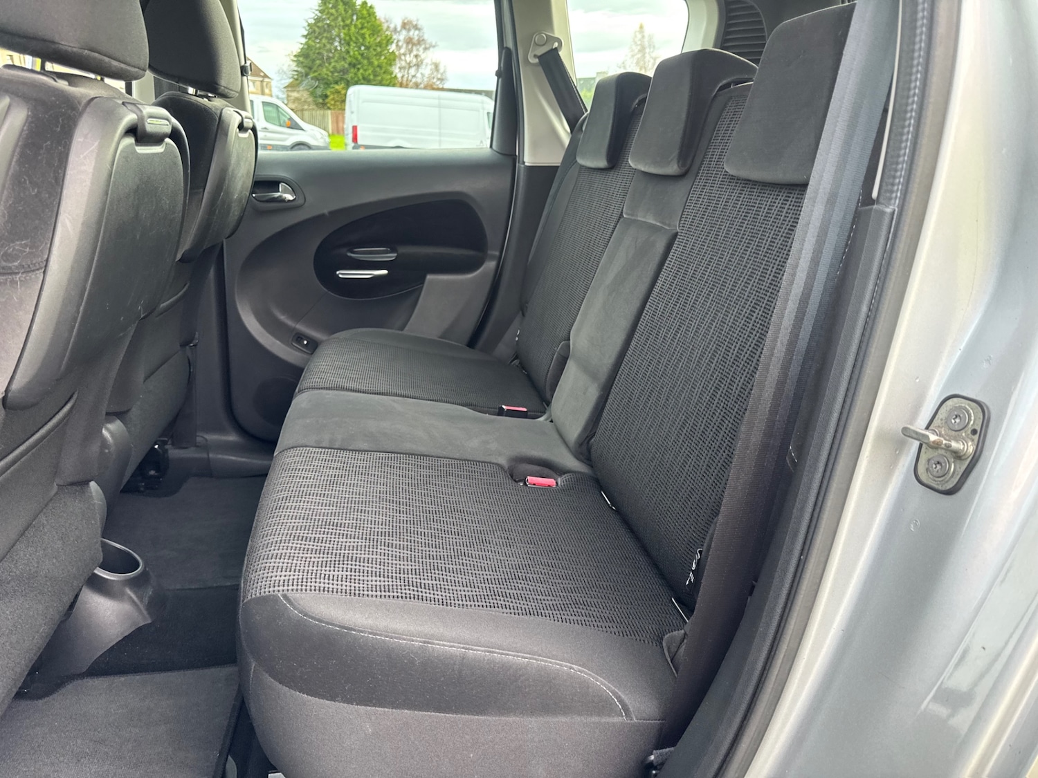 Used Citroen C3 Picasso 2011 for sale - 76466334: Photo 17