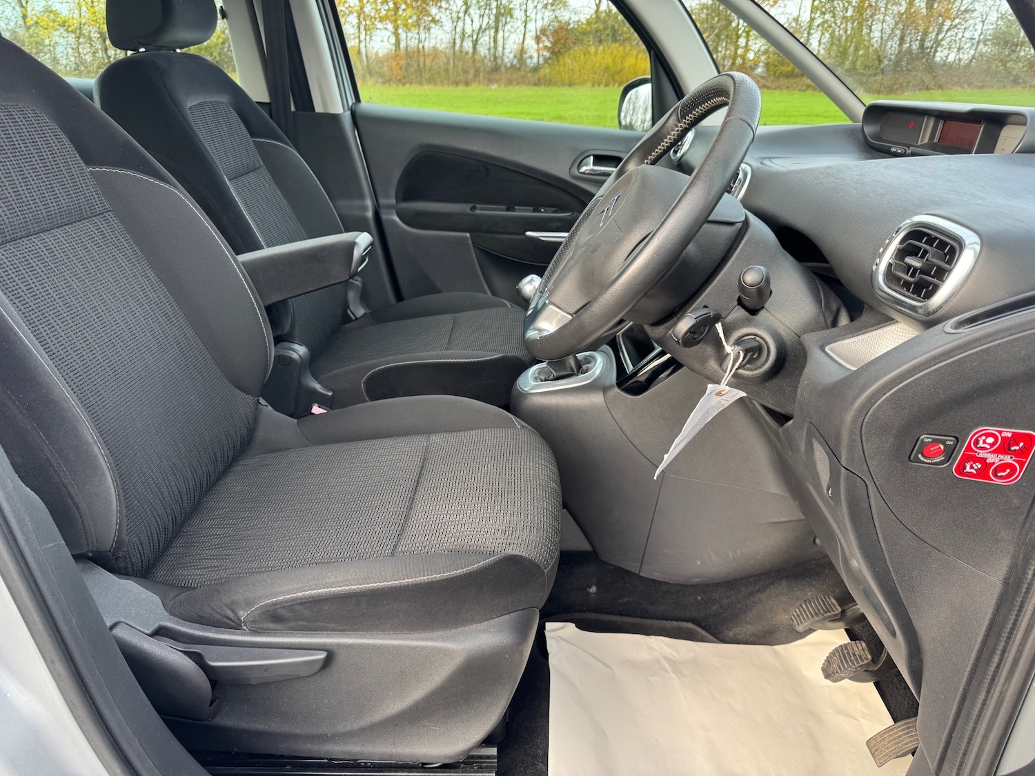 Used Citroen C3 Picasso 2011 for sale - 76466334: Photo 24