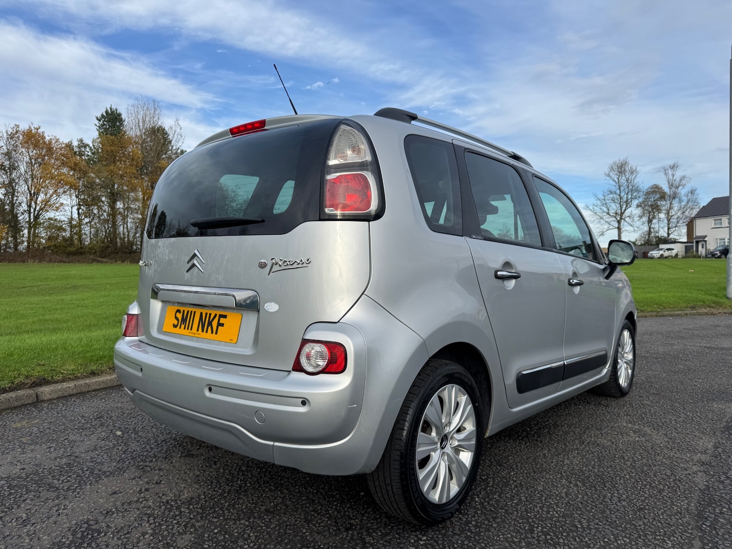 Used Citroen C3 Picasso 2011 for sale - 76466334: Photo 3