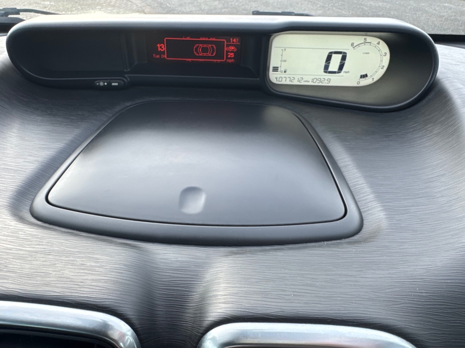 Used Citroen C3 Picasso 2011 for sale - 76466334: Photo 30