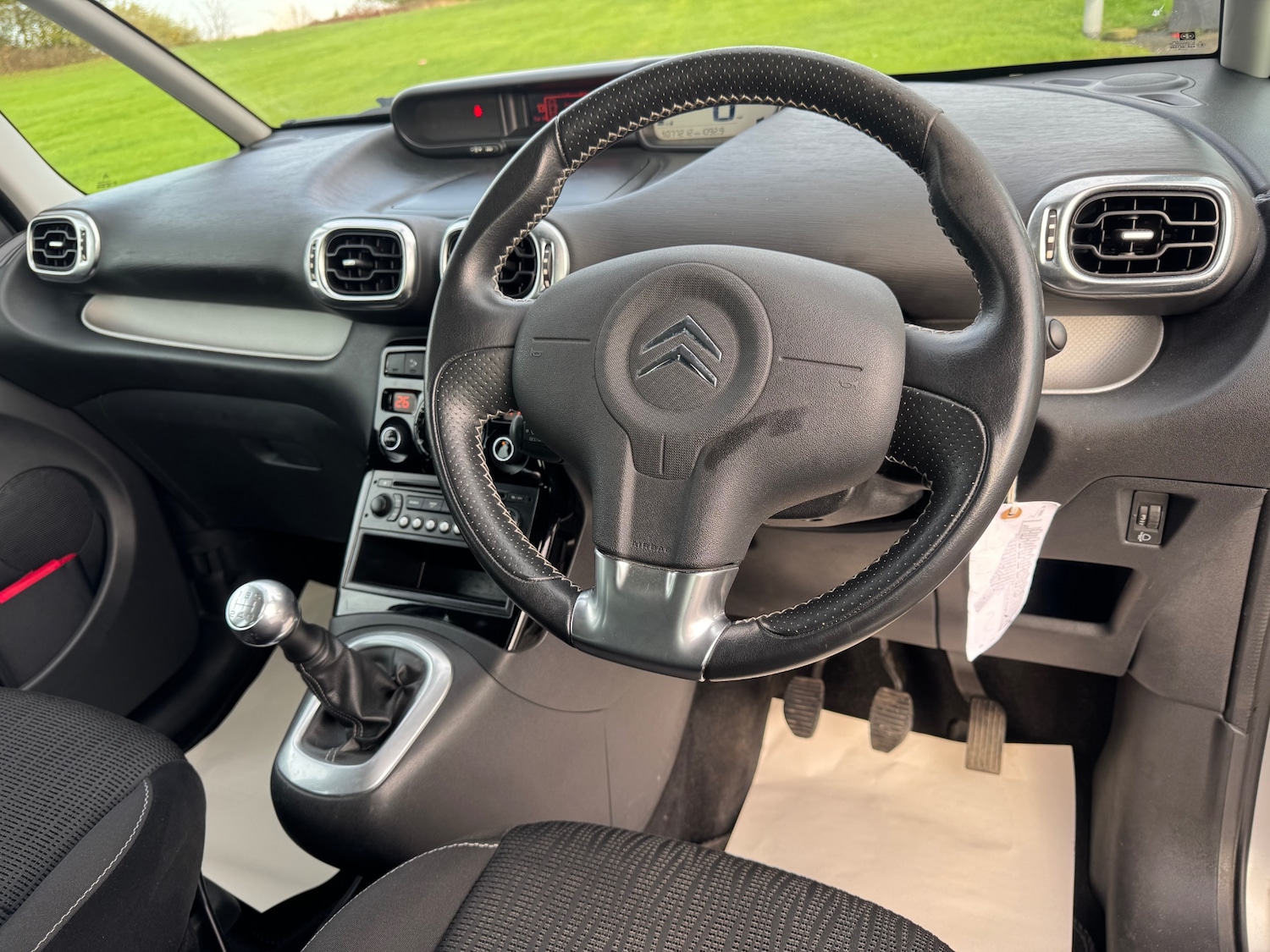 Used Citroen C3 Picasso 2011 for sale - 76466334: Photo 7