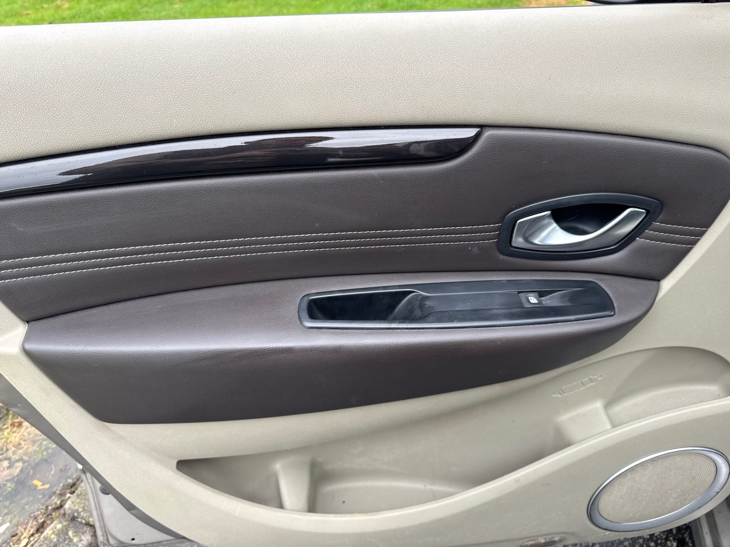 Used Renault Grand Scenic 2010 for sale - 76128793: Photo 23