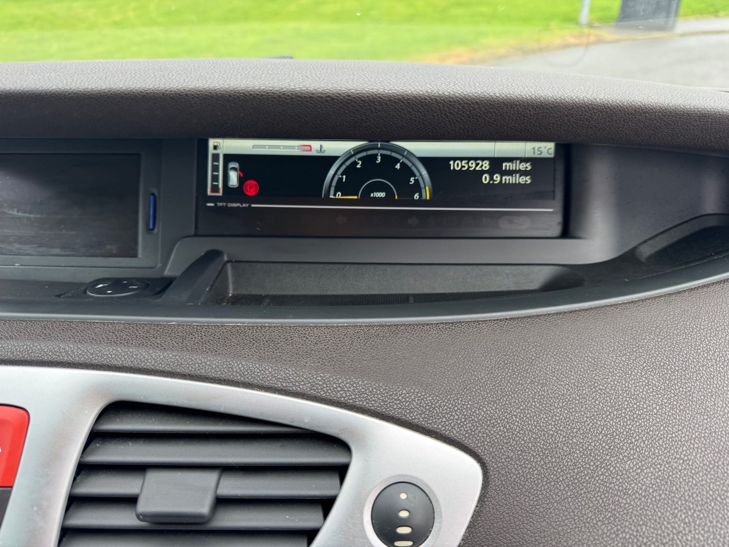 Used Renault Grand Scenic 2010 for sale - 76128793: Photo 27