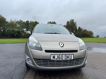 Used Renault Grand Scenic 2010 for sale - 76128793: Photo