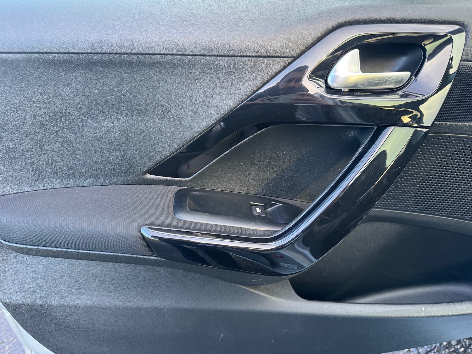 Used Peugeot 208 2014 for sale - 76919047: Photo 19