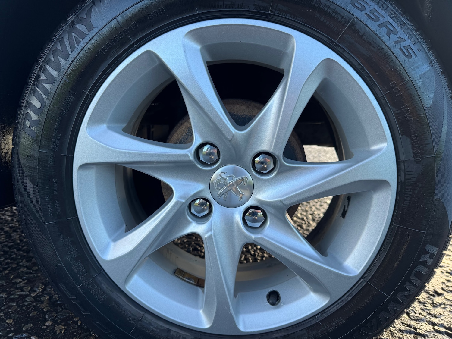 Used Peugeot 208 2014 for sale - 76919047: Photo 22