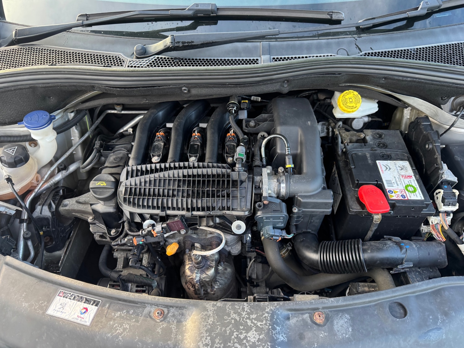 Used Peugeot 208 2014 for sale - 76919047: Photo 25