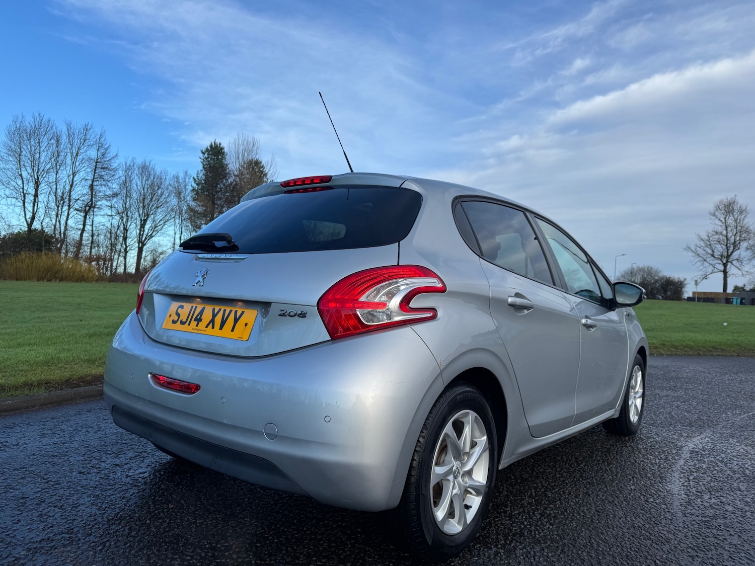 Used Peugeot 208 2014 for sale - 76919047: Photo 3