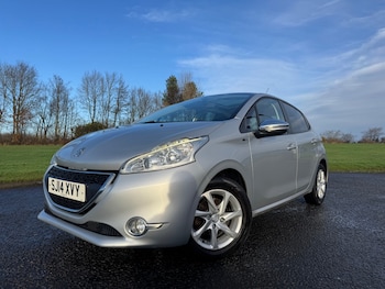 Used Peugeot 208 2014 for sale - 76919047: Photo