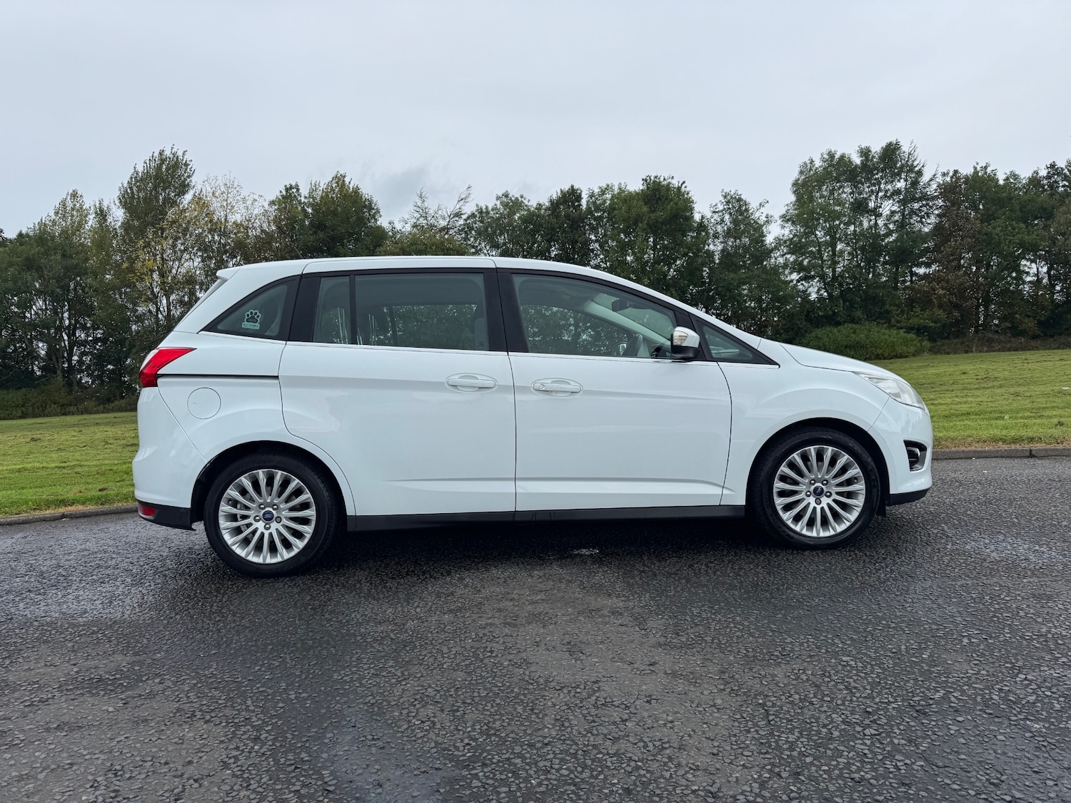 Used Ford Grand C-Max 2014 for sale - 76006401: Photo 2