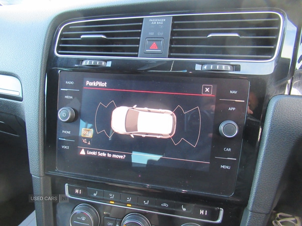 Used Volkswagen Golf 2018 for sale - 76350221: Photo 15