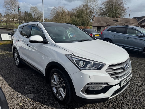 Used Hyundai Santa Fe 2017 for sale - 78116842: Photo 2