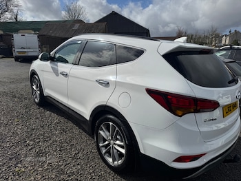 Used Hyundai Santa Fe 2017 for sale - 78116842: Photo