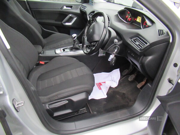 Used Peugeot 308 2017 for sale - 76139185: Photo 10