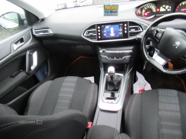 Used Peugeot 308 2017 for sale - 76139185: Photo 8