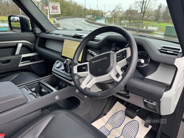 Used Land Rover Defender 2023 for sale - 77560300: Photo 11