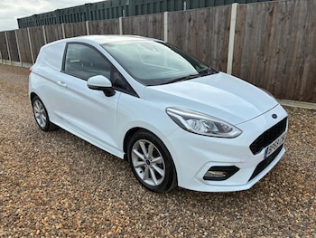 Used Ford Fiesta 2020 for sale - 78352896: Photo