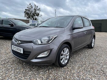 Used Hyundai i20 2013 for sale - 77643821: Photo