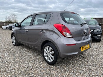 Used Hyundai i20 2013 for sale - 77643821: Photo