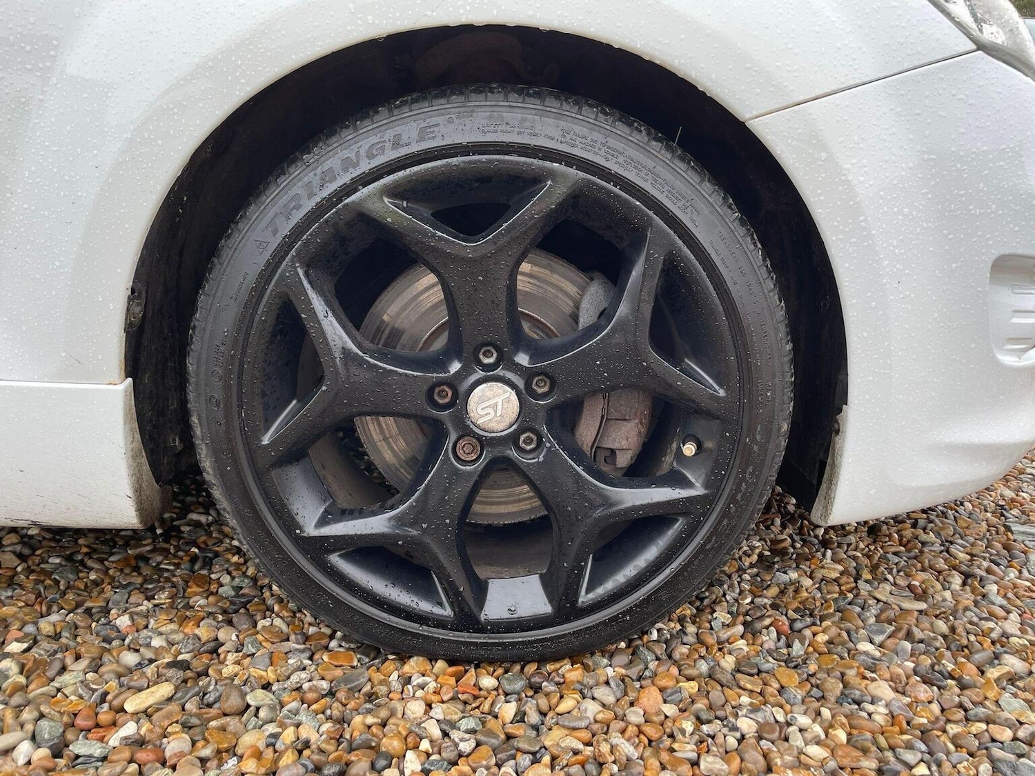 Used Ford Focus 2010 for sale - 76751772: Photo 18