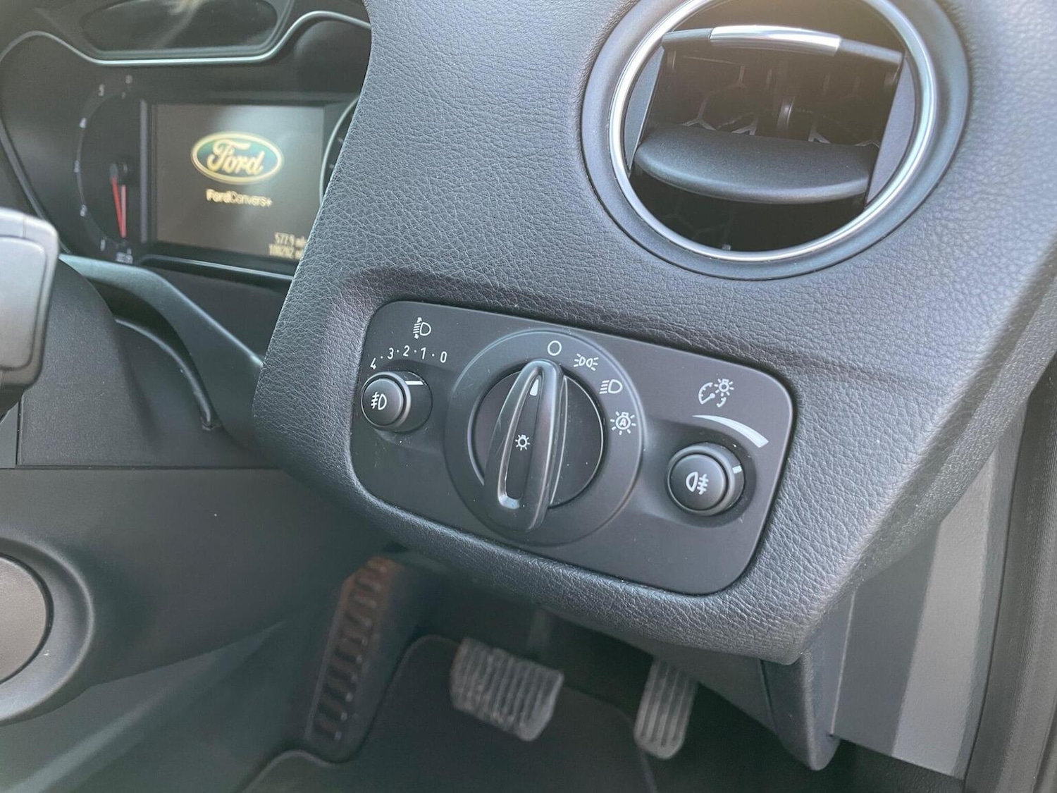 Used Ford Mondeo 2014 for sale - 77742886: Photo 12