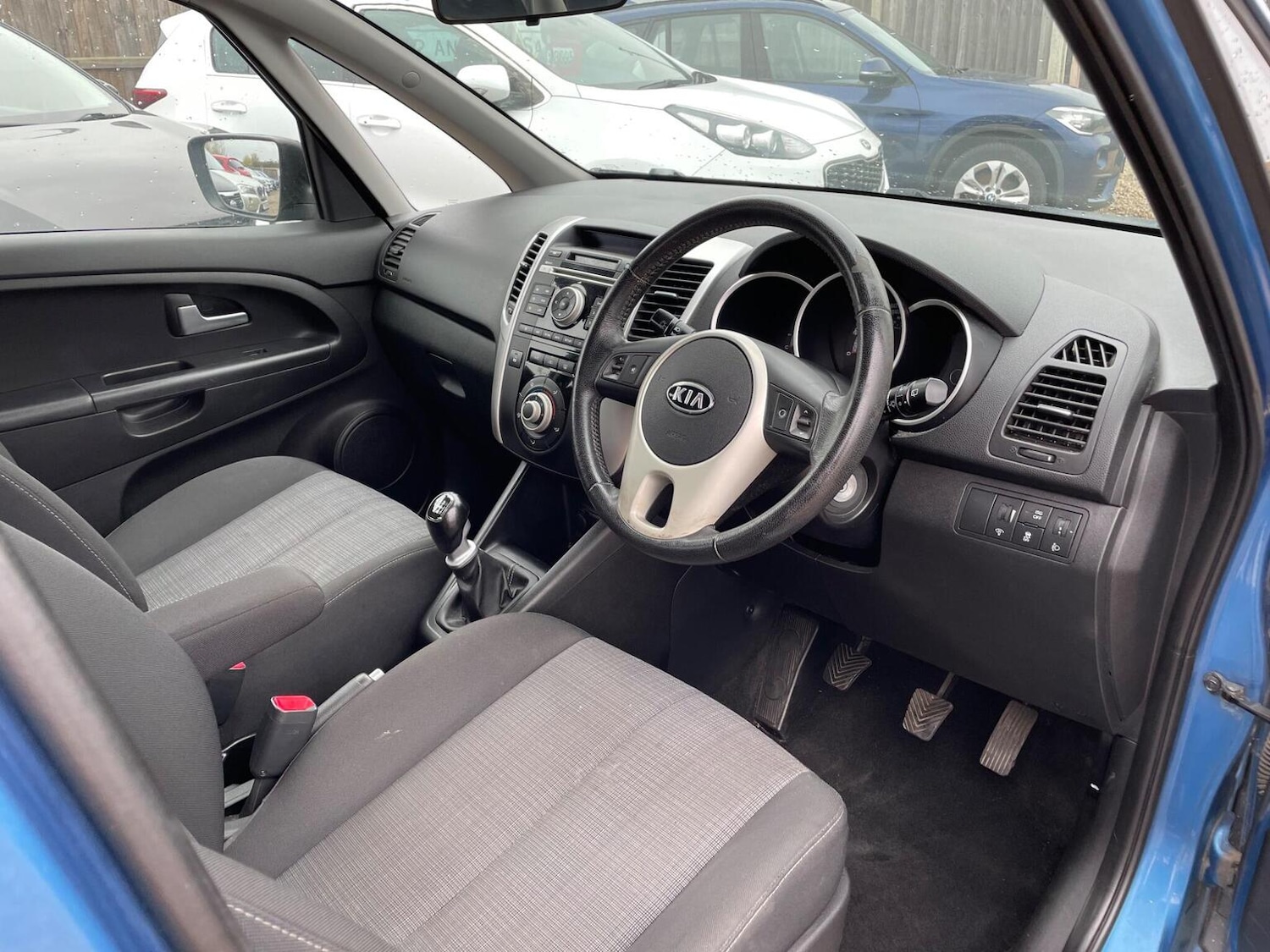 Used Kia Venga 2010 for sale - 76793416: Photo 11