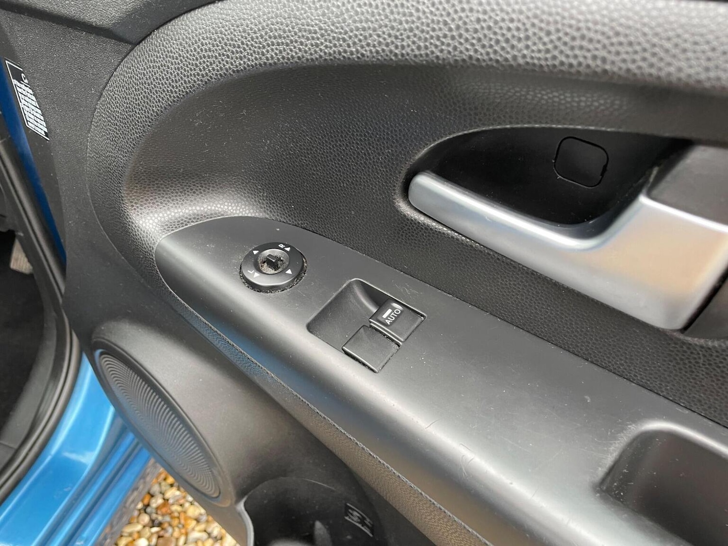 Used Kia Venga 2010 for sale - 76793416: Photo 14