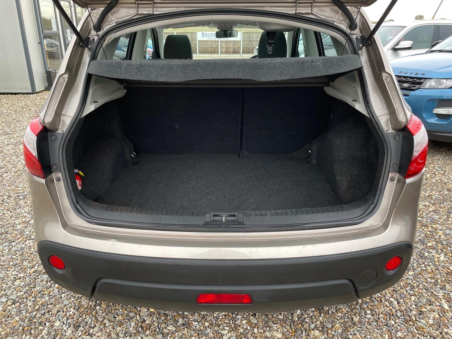 Used Nissan Qashqai 2010 for sale - 76605934: Photo 25