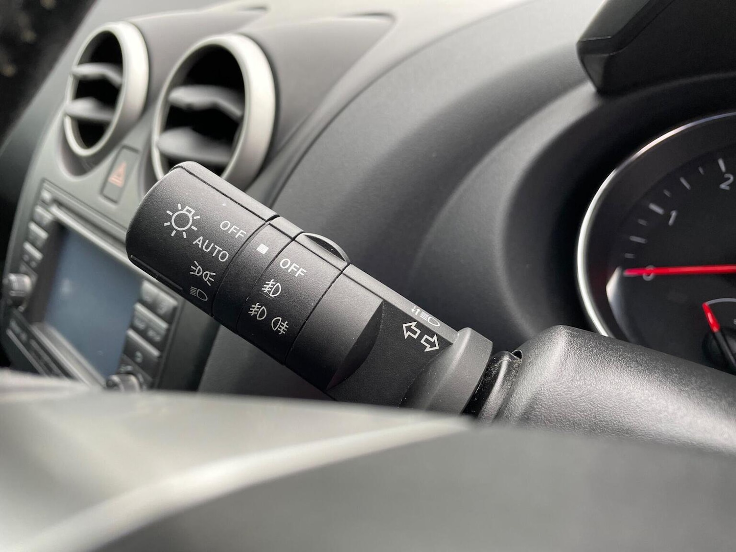 Used Nissan Qashqai 2010 for sale - 76605934: Photo 31