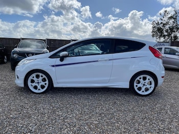 Used Ford Fiesta 2011 for sale - 75999845: Photo