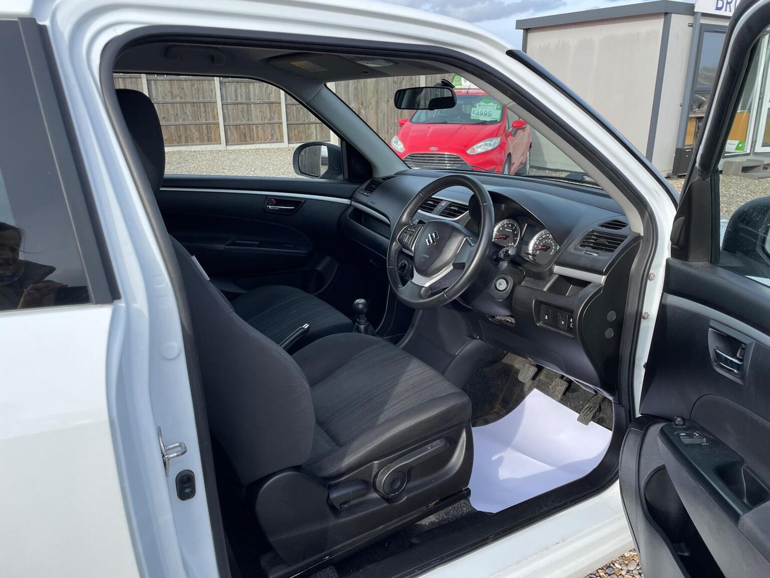 Used Suzuki Swift 2015 for sale - 77881036: Photo 10