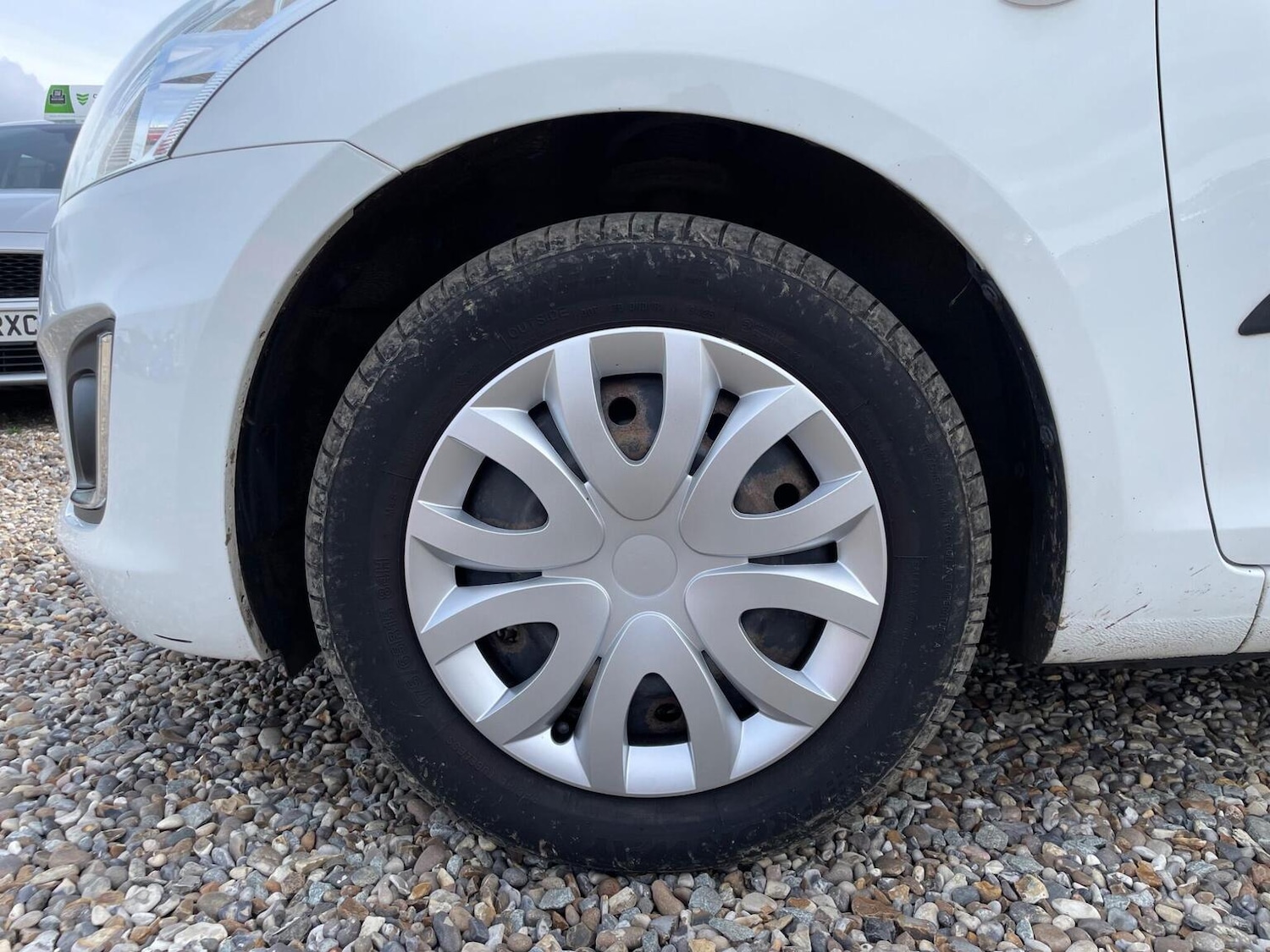 Used Suzuki Swift 2015 for sale - 77881036: Photo 15