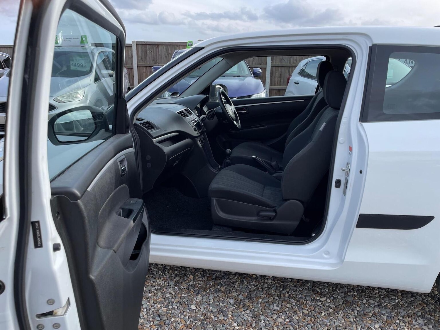 Used Suzuki Swift 2015 for sale - 77881036: Photo 21