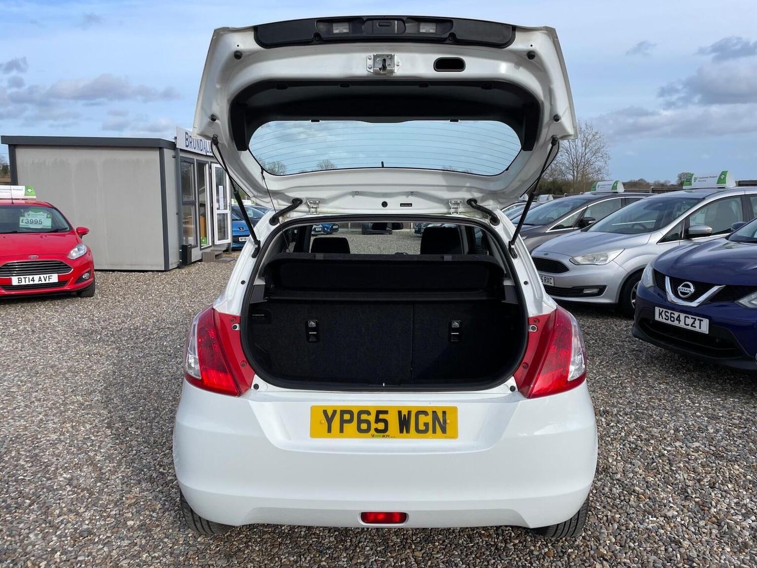 Used Suzuki Swift 2015 for sale - 77881036: Photo 22