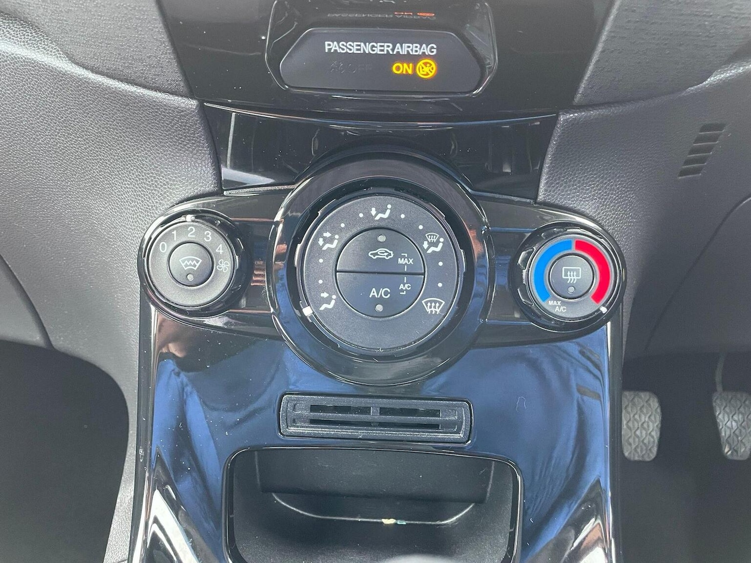 Used Ford Fiesta 2014 for sale - 77562552: Photo 27