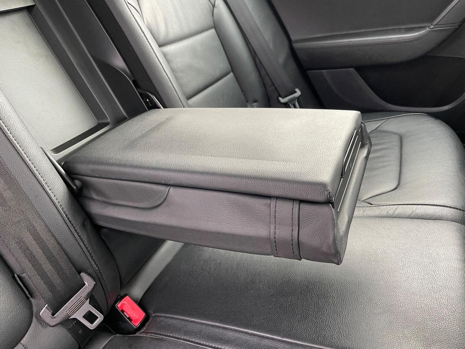 Used Volkswagen Passat 2014 for sale - 76559968: Photo 14