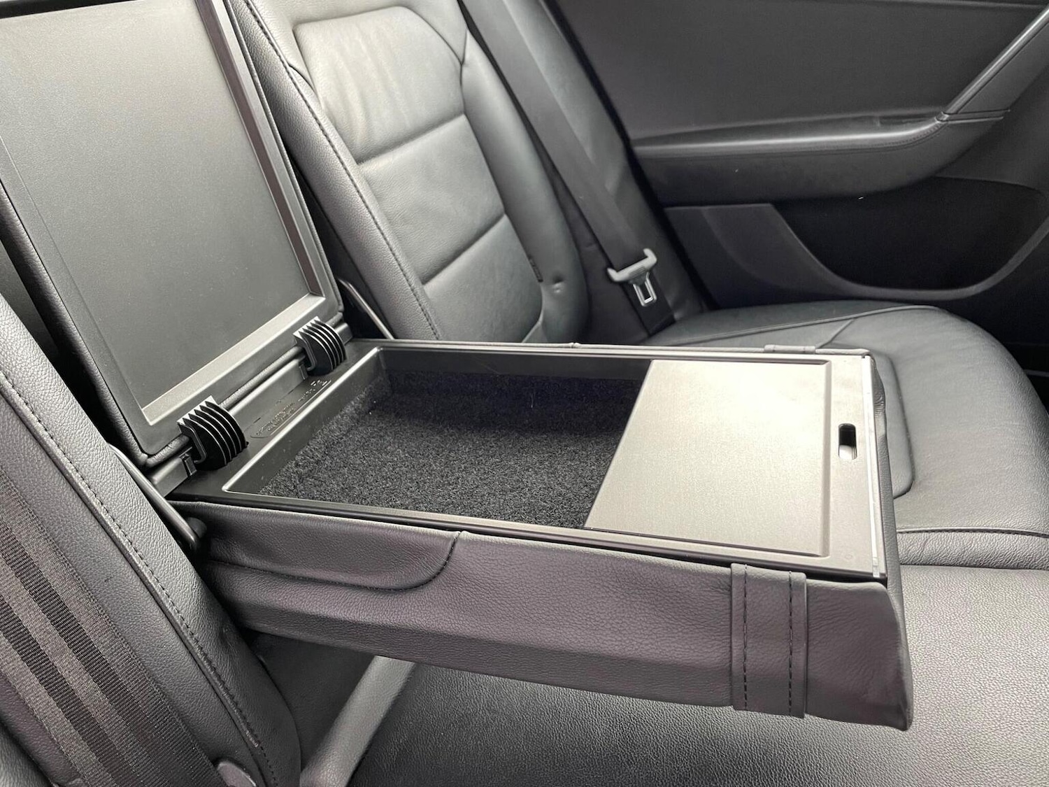 Used Volkswagen Passat 2014 for sale - 76559968: Photo 32