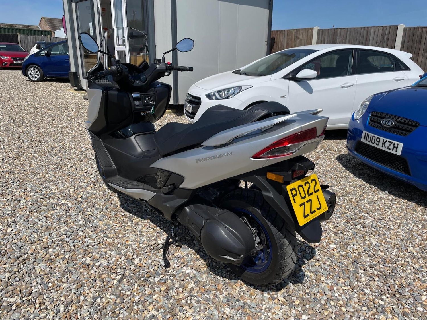 Suzuki Burgman 400
