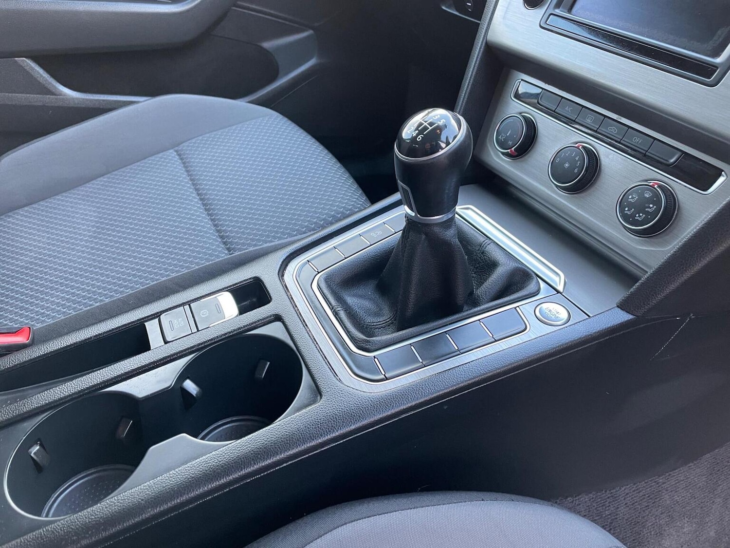 Used Volkswagen Passat 2015 for sale - 77453232: Photo 10